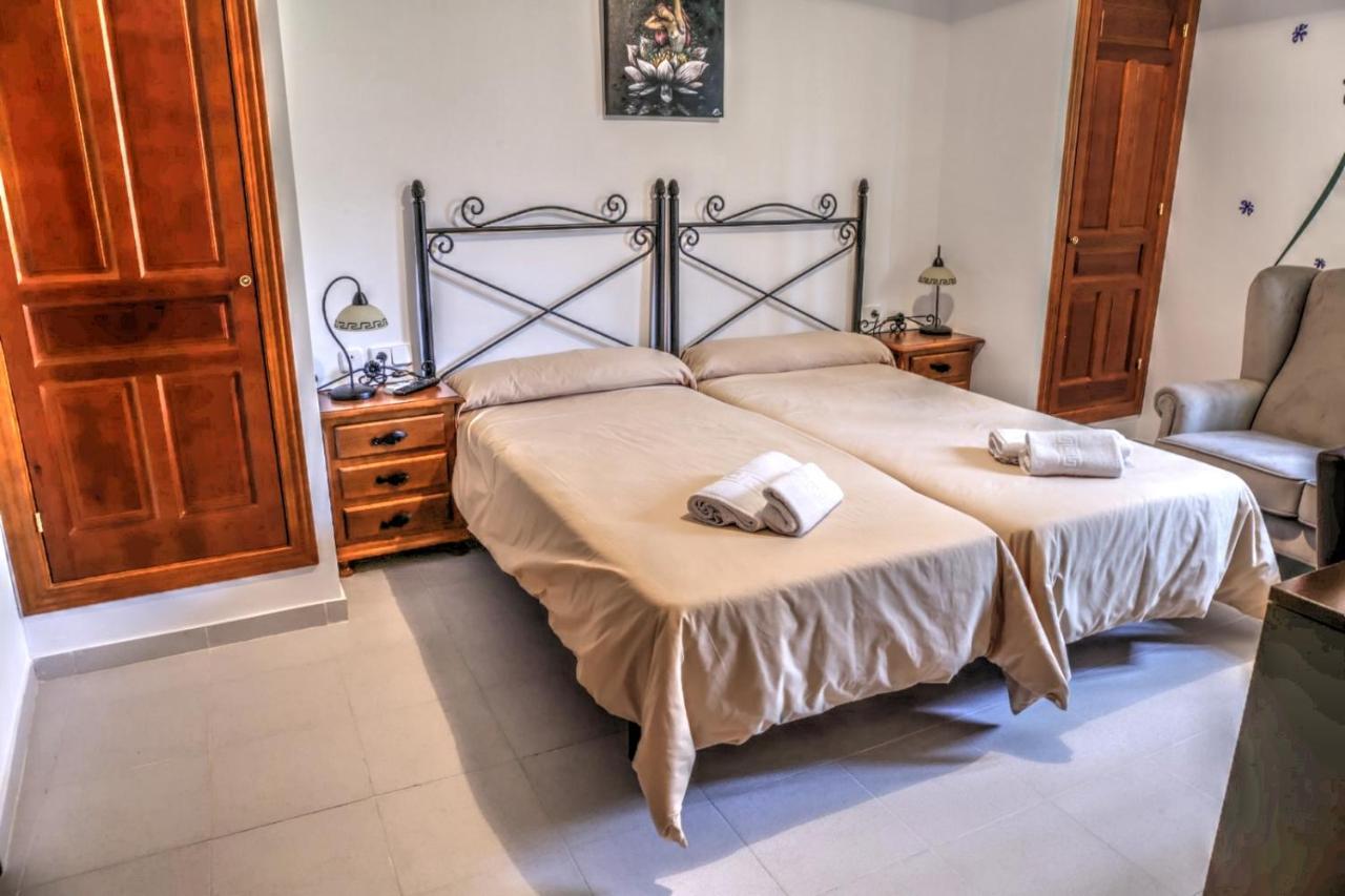 Hostal Rural De Cuadros Bedmar y Garciez Esterno foto