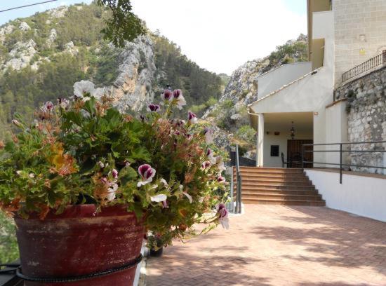 Hostal Rural De Cuadros Bedmar y Garciez Esterno foto