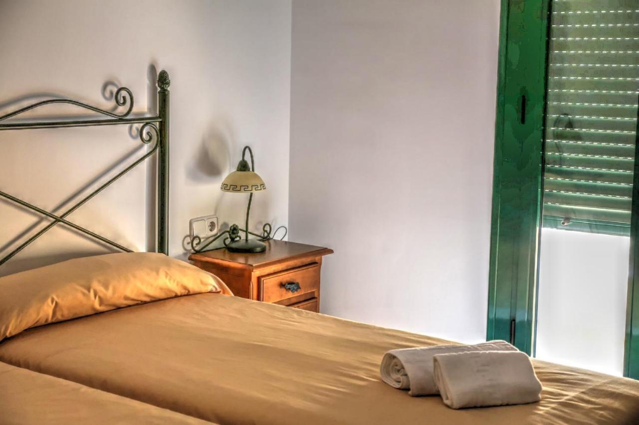 Hostal Rural De Cuadros Bedmar y Garciez Esterno foto
