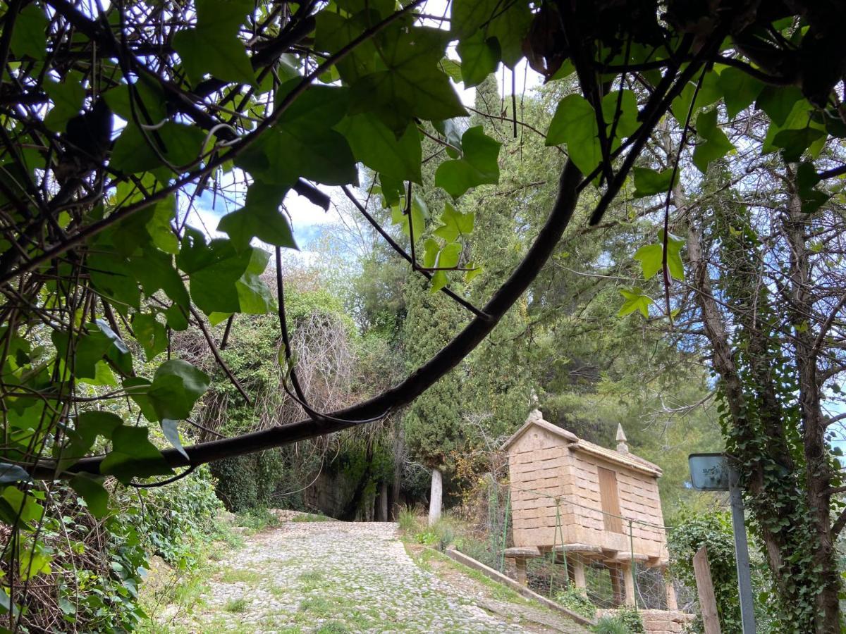 Hostal Rural De Cuadros Bedmar y Garciez Esterno foto