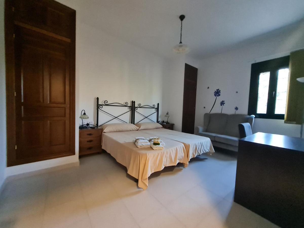 Hostal Rural De Cuadros Bedmar y Garciez Esterno foto